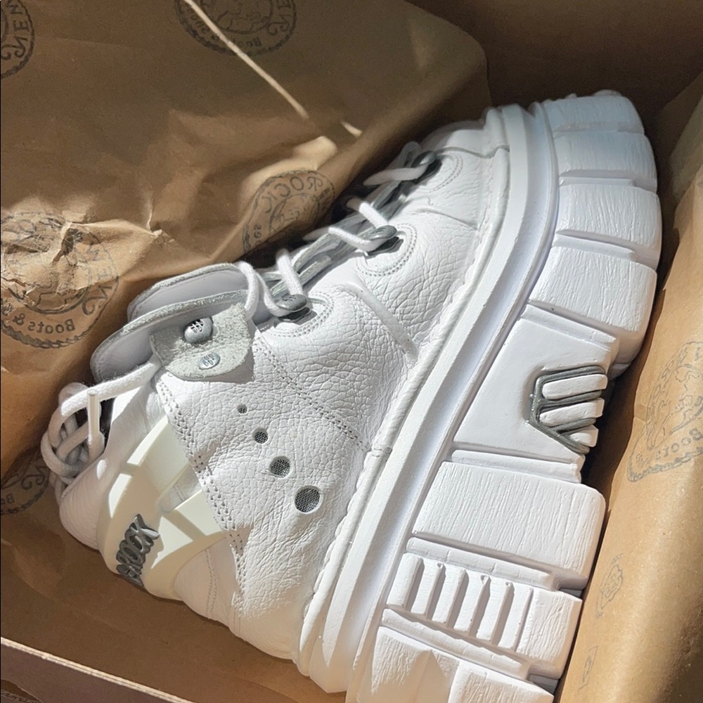Brand new leather new rock sneakers
